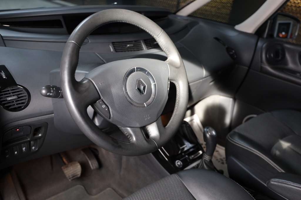 Renault Espace 2014 фото 32