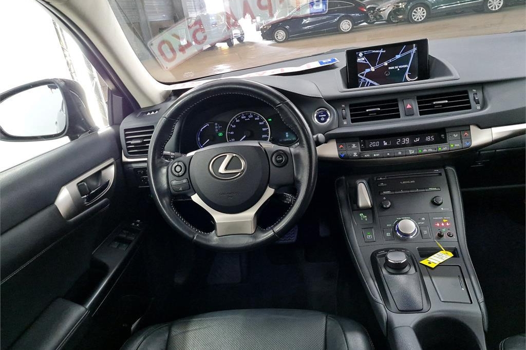 Lexus CT 200h 2016 photo 6