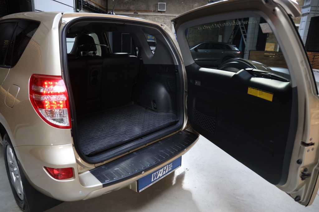 Toyota RAV4 2011 photo 7