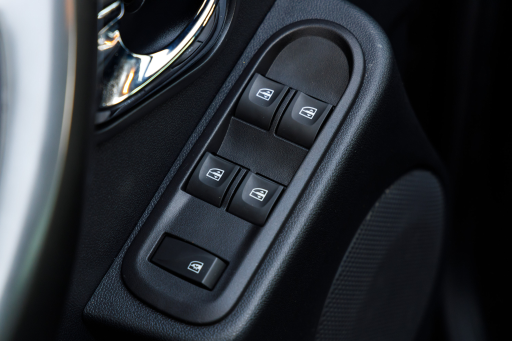 Dacia Duster 2017 фото 7