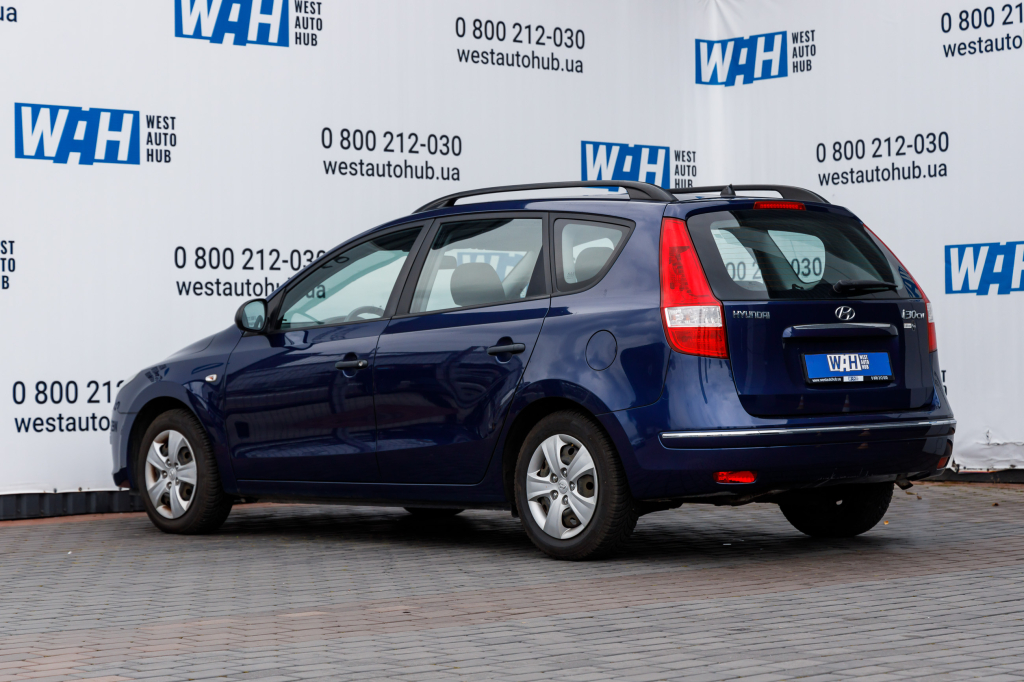 Hyundai i30 CW 2009 photo 7