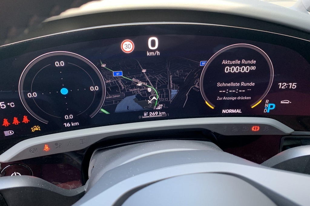 Porsche Taycan 2021 фото 7