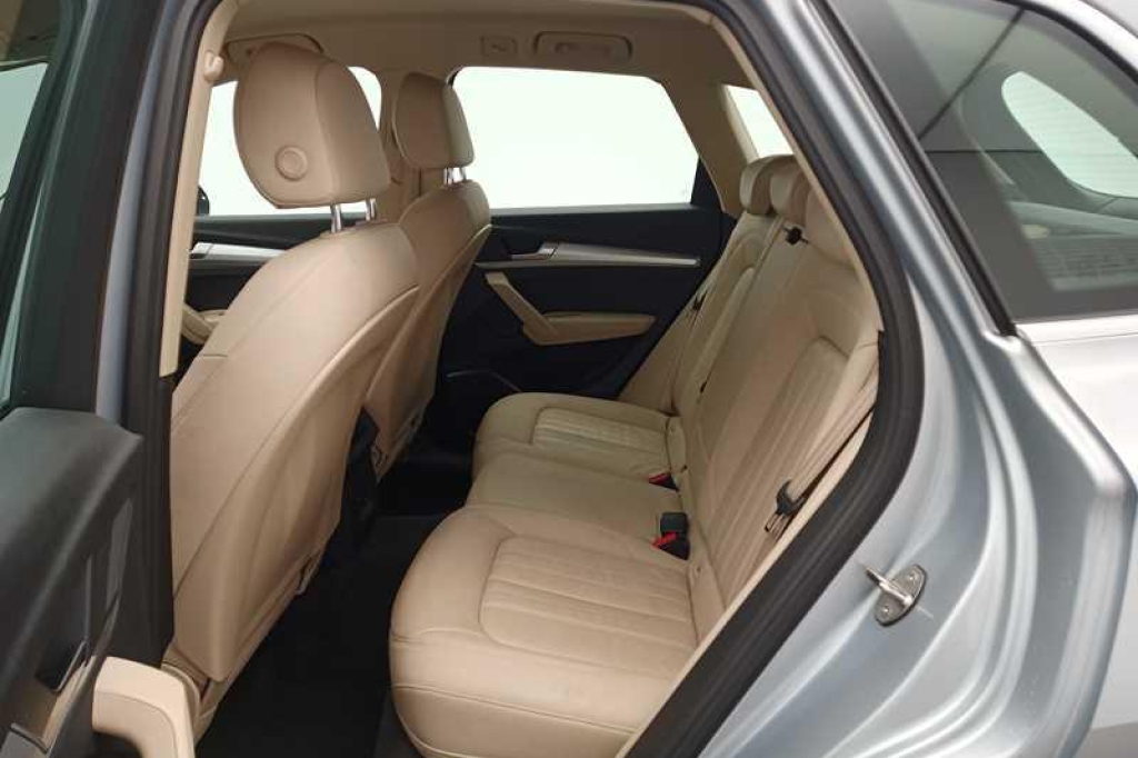 Audi Q5 2018 photo 2