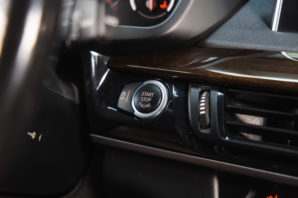 BMW X5 2017 фото 30