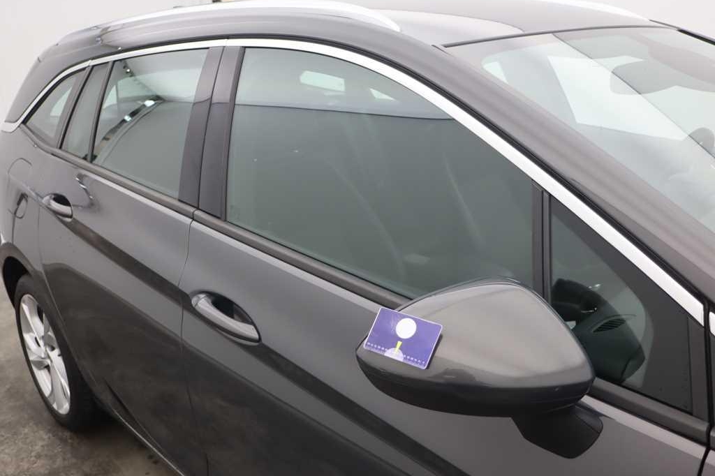 Opel Astra Sports Tourer 2016 фото 26