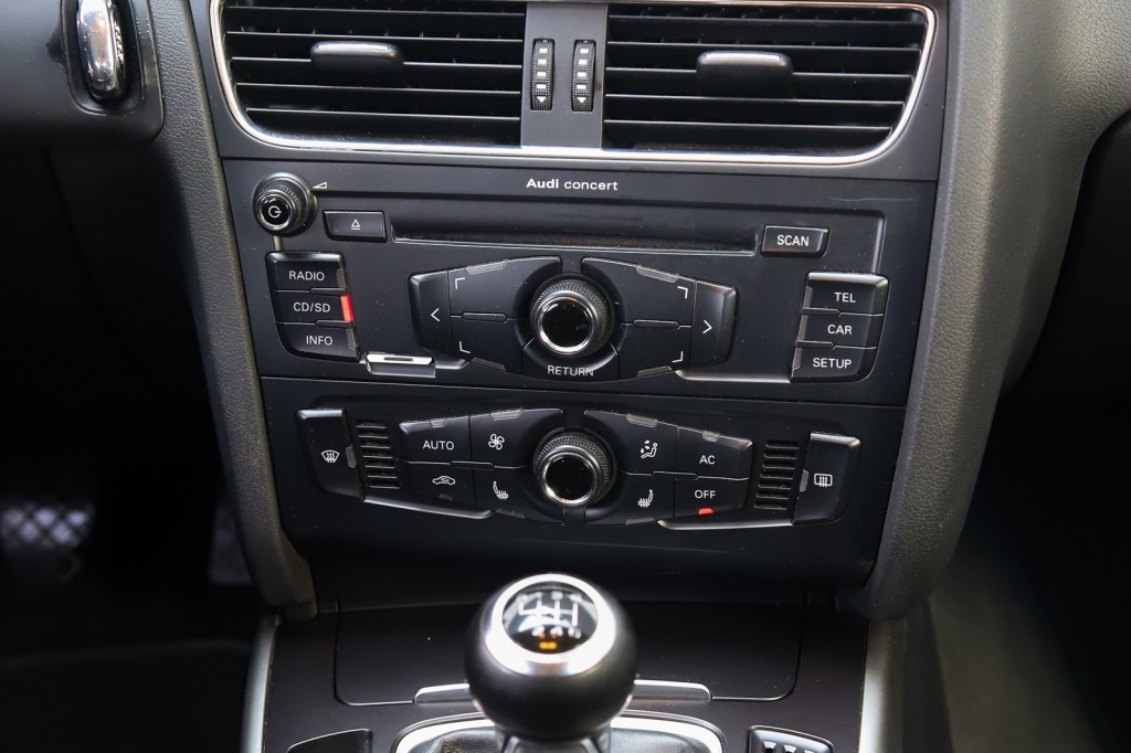 Audi A4 2008 фото 3