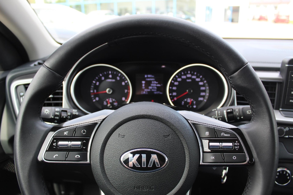Kia Ceed 2019 фото 6