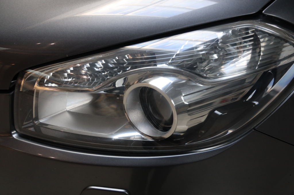 Nissan Qashqai 1.6 2013 фото 36