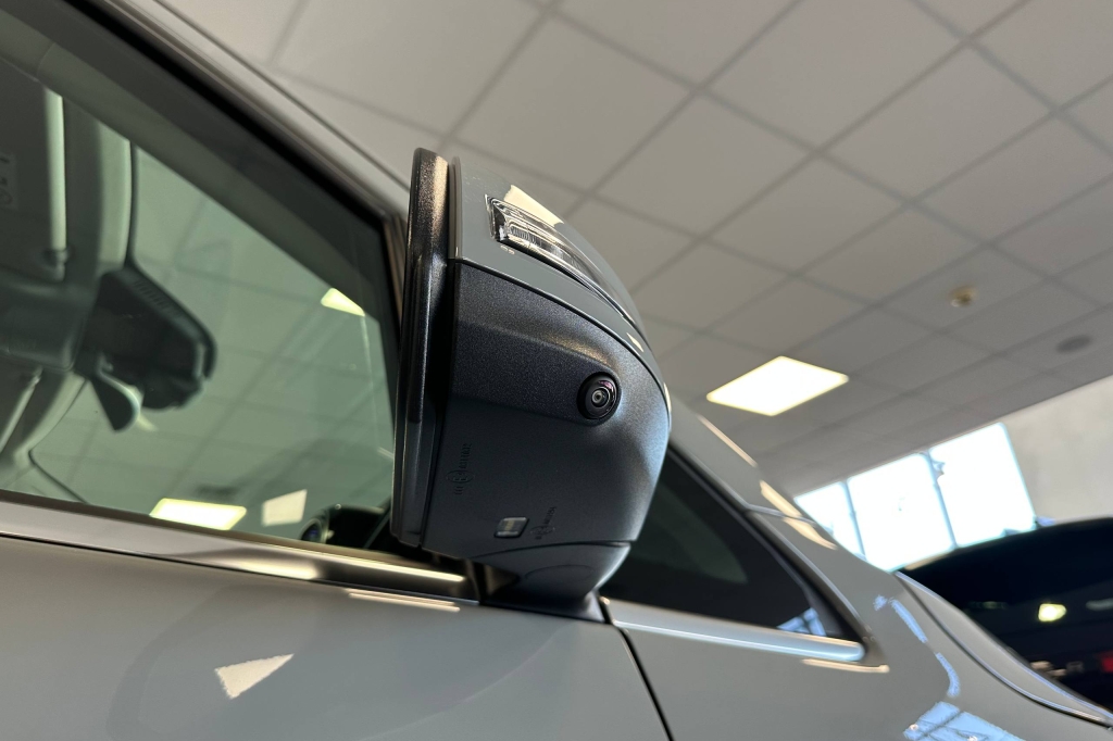 Mercedes-Benz EQV Long 2025 фото 16