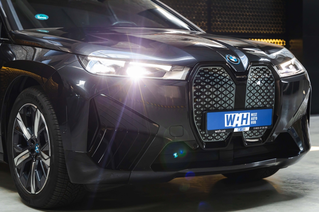 BMW iX xDrive40 2022 фото 4