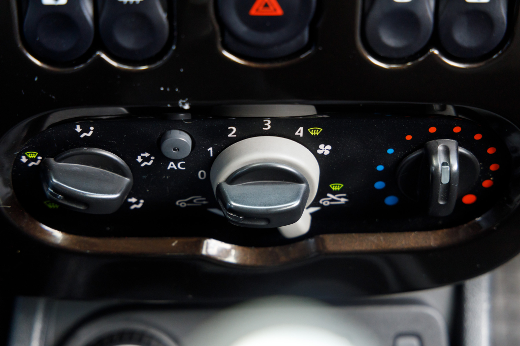 Dacia Duster 4x4 2011 фото 20