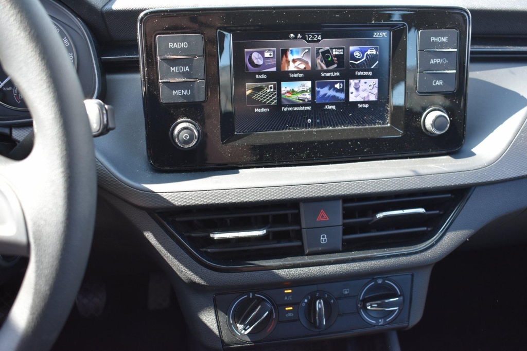 Skoda Scala 2020 photo 1