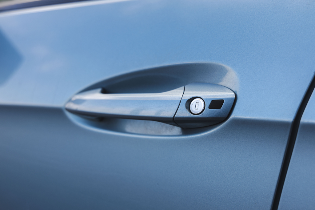 Mercedes-Benz E-Class 2010 фото 13