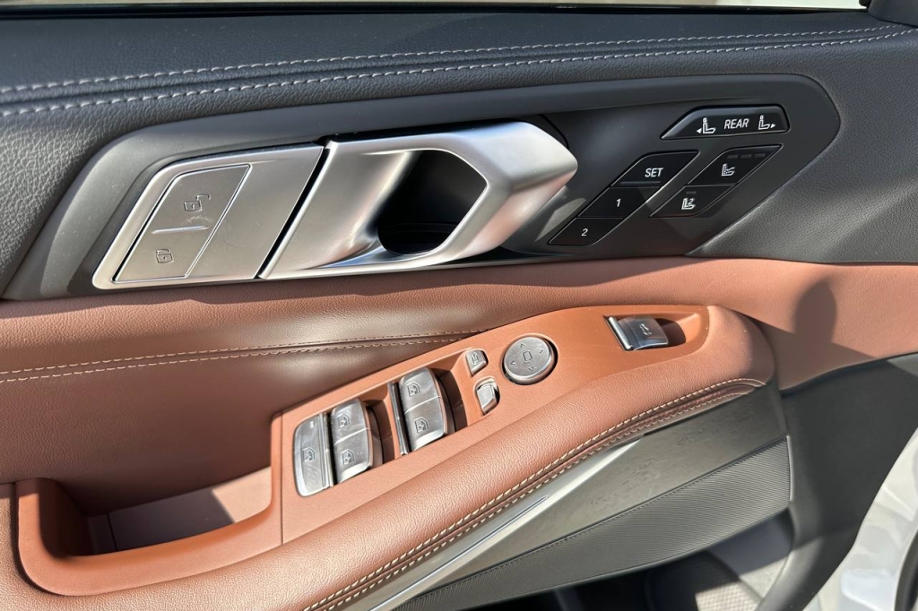 BMW X7 M50d 2020 фото 10