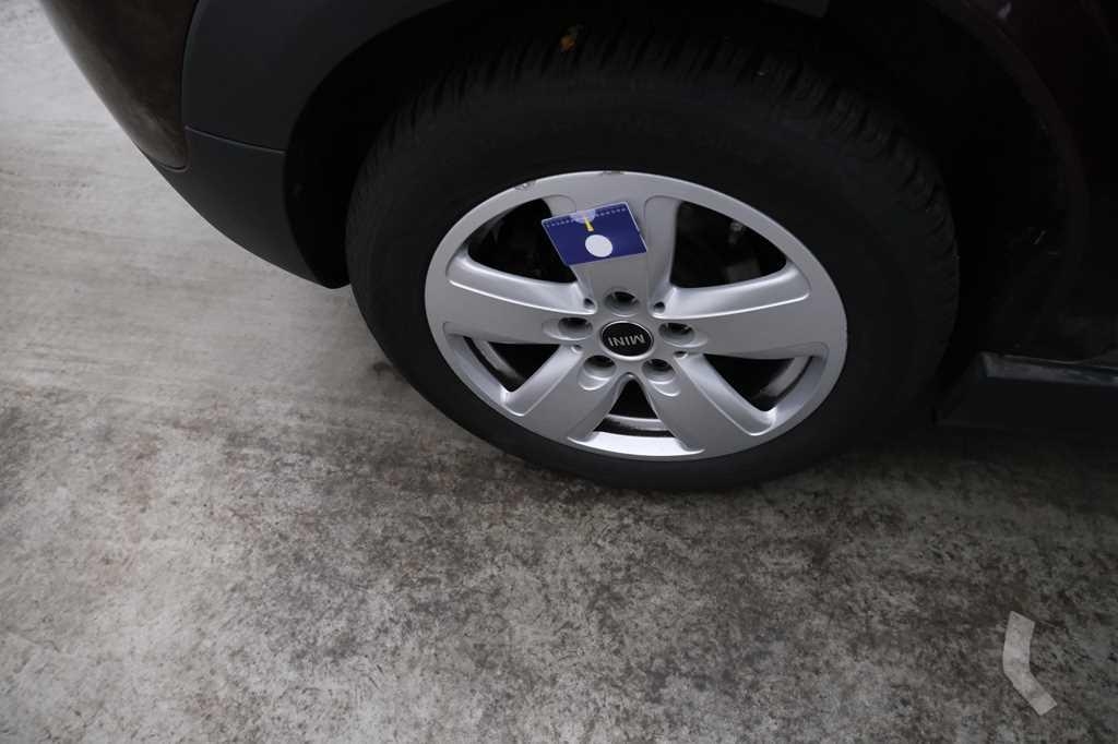 MINI One Clubman 2017 photo 36