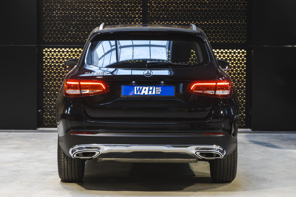 Mercedes-Benz GLC-Class 300 2016 photo 9