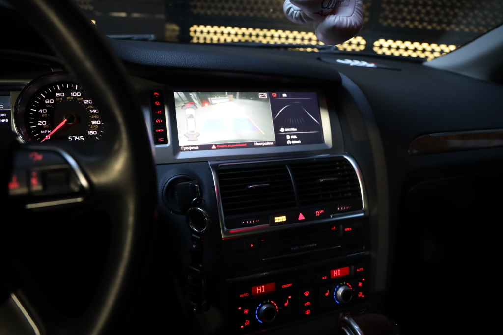 Audi Q7 2015 фото 54