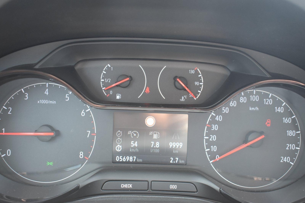 Opel Grandland X 2019 фото 5