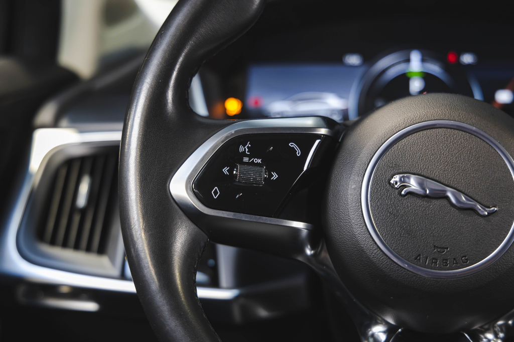 Jaguar I-Pace 2018 photo 18