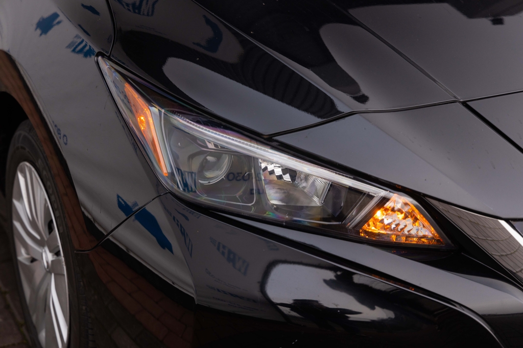 Nissan Leaf 2021 фото 4