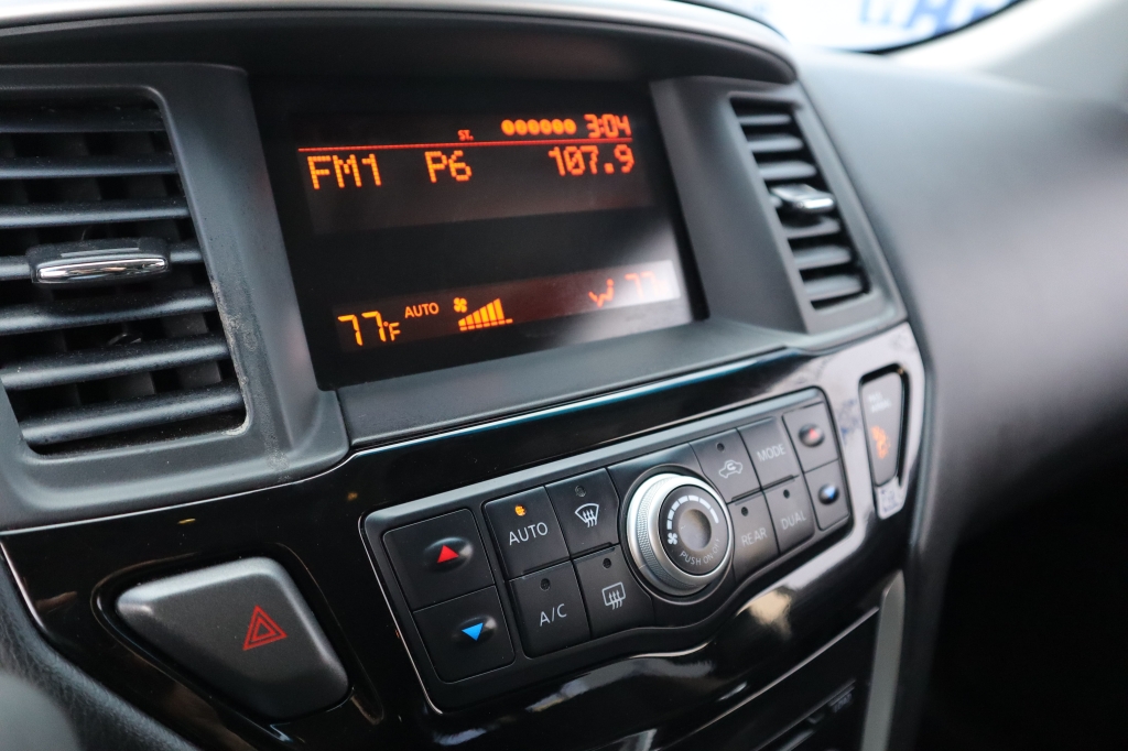 Nissan Pathfinder 2014 photo 14