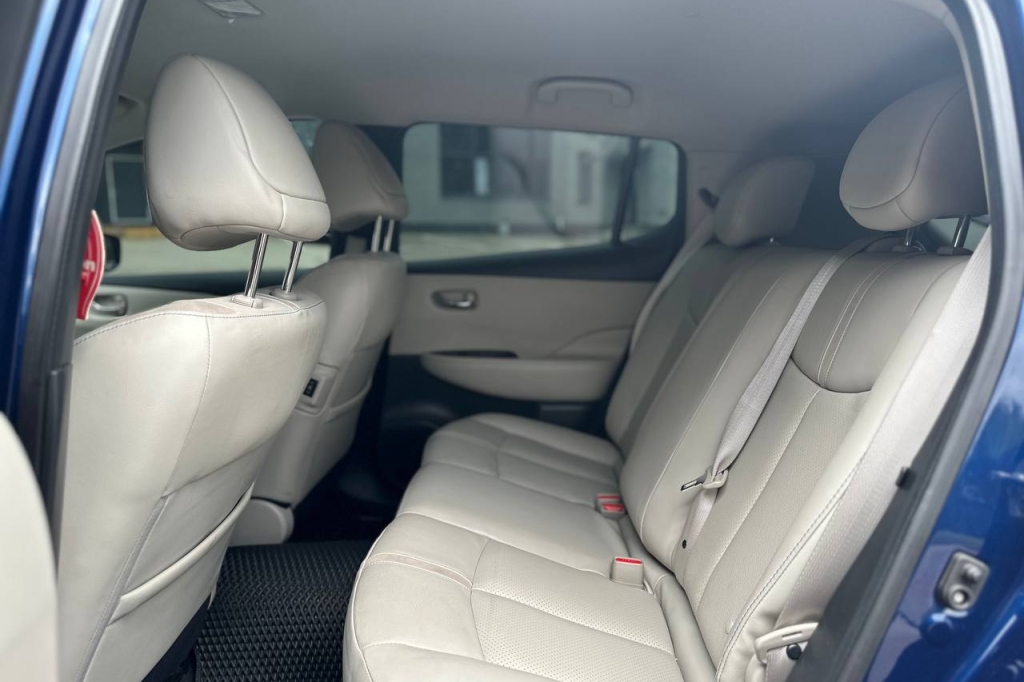 Nissan Leaf 40 kWh 2019 photo 16