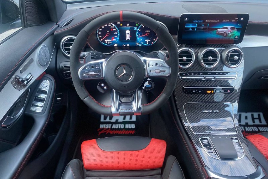 Mercedes-Benz GLC 63 AMG 2019 photo 17