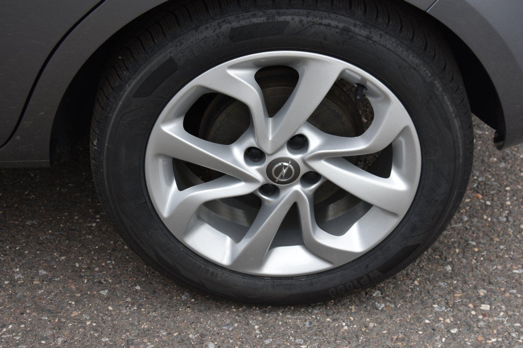 Opel Corsa 2019 photo 2