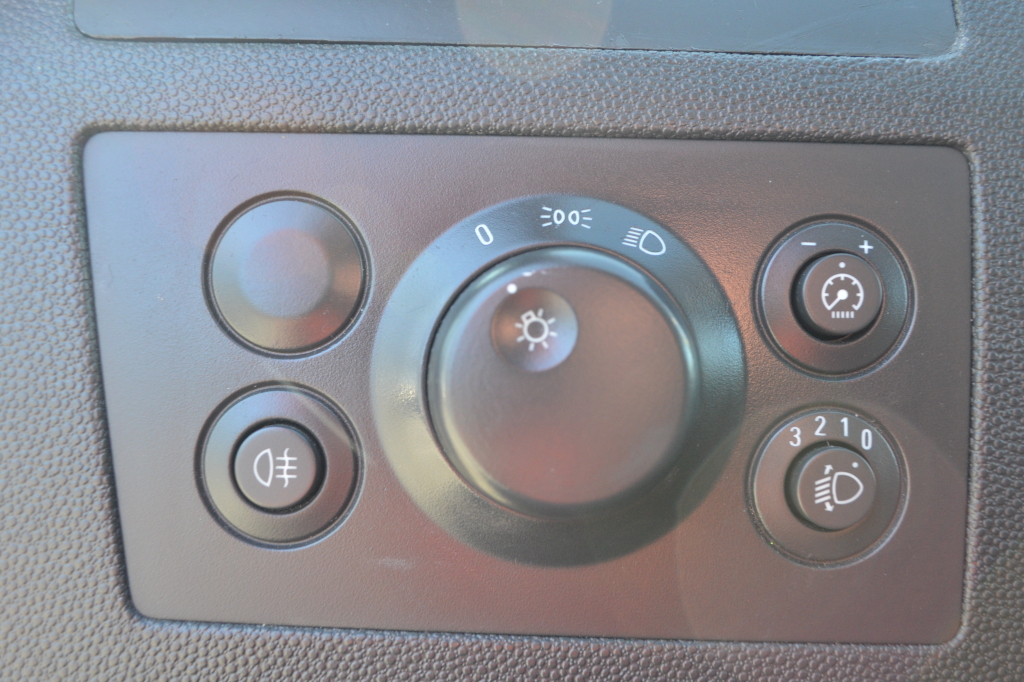 Opel Zafira photo 11