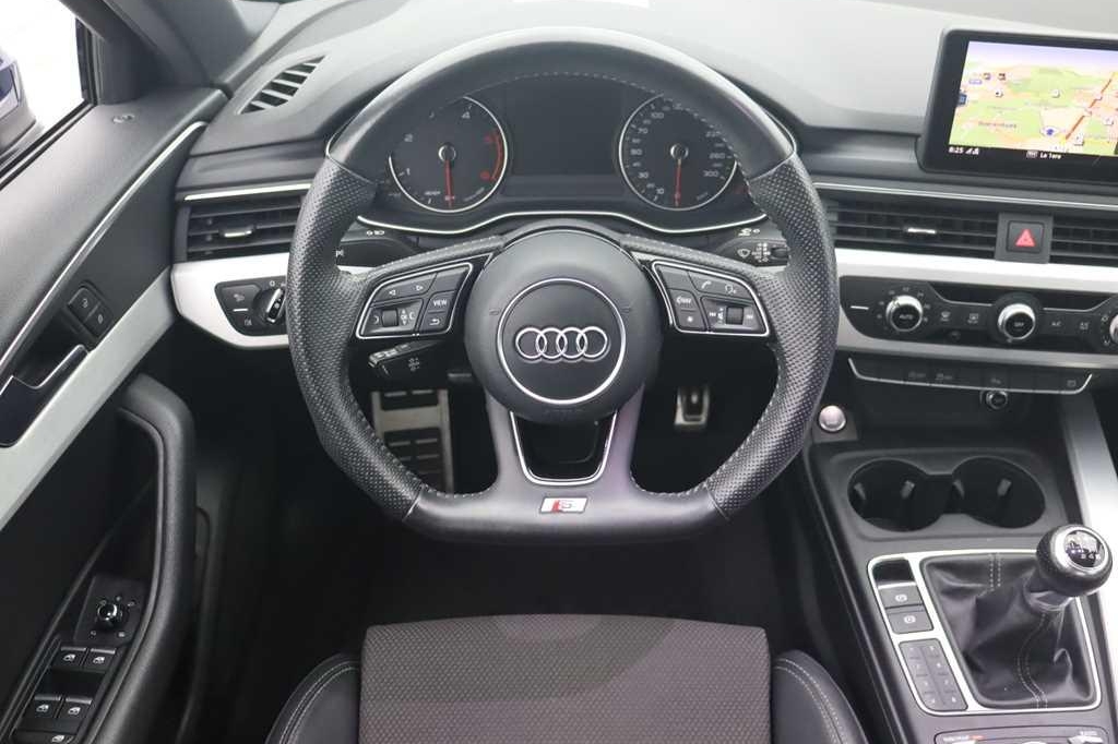Audi A4 2017 фото 5