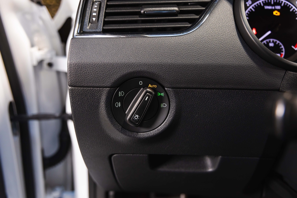 Skoda Octavia 2018 photo 18