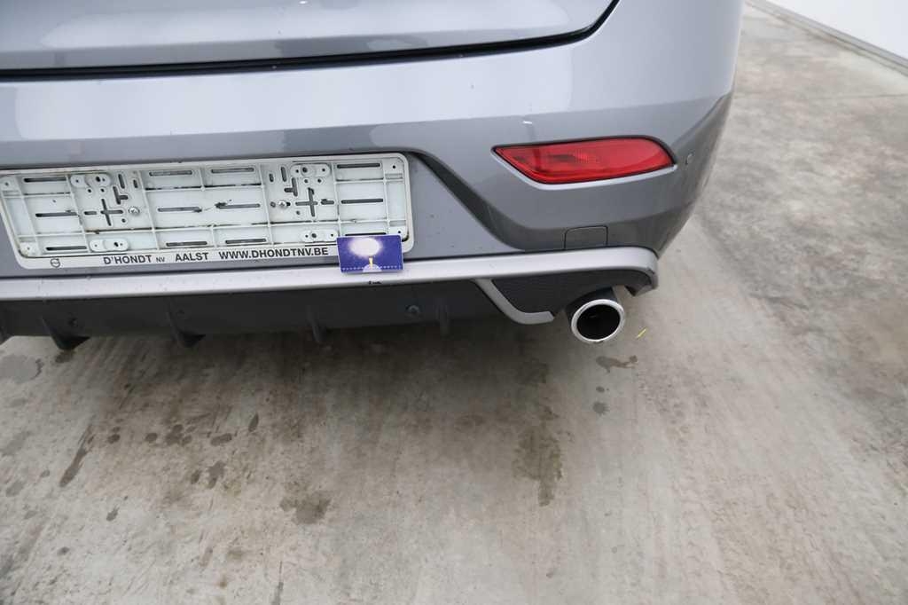 Volvo V40 2017 фото 14