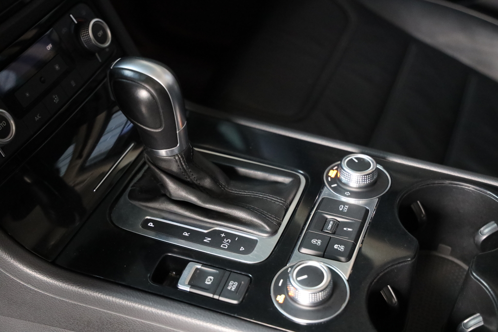 Volkswagen Touareg 2016 photo 32