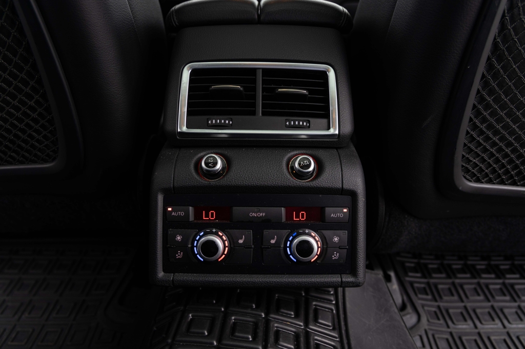 Audi Q7 2015 фото 26