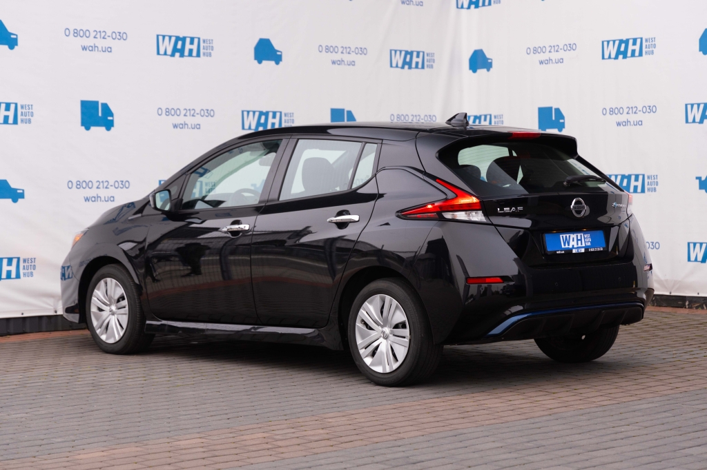 Nissan Leaf 2021 фото 10