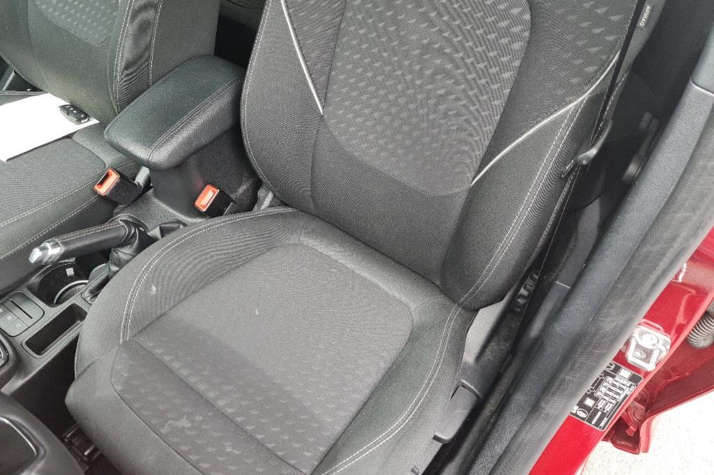 Ford Fiesta 2019 фото 31