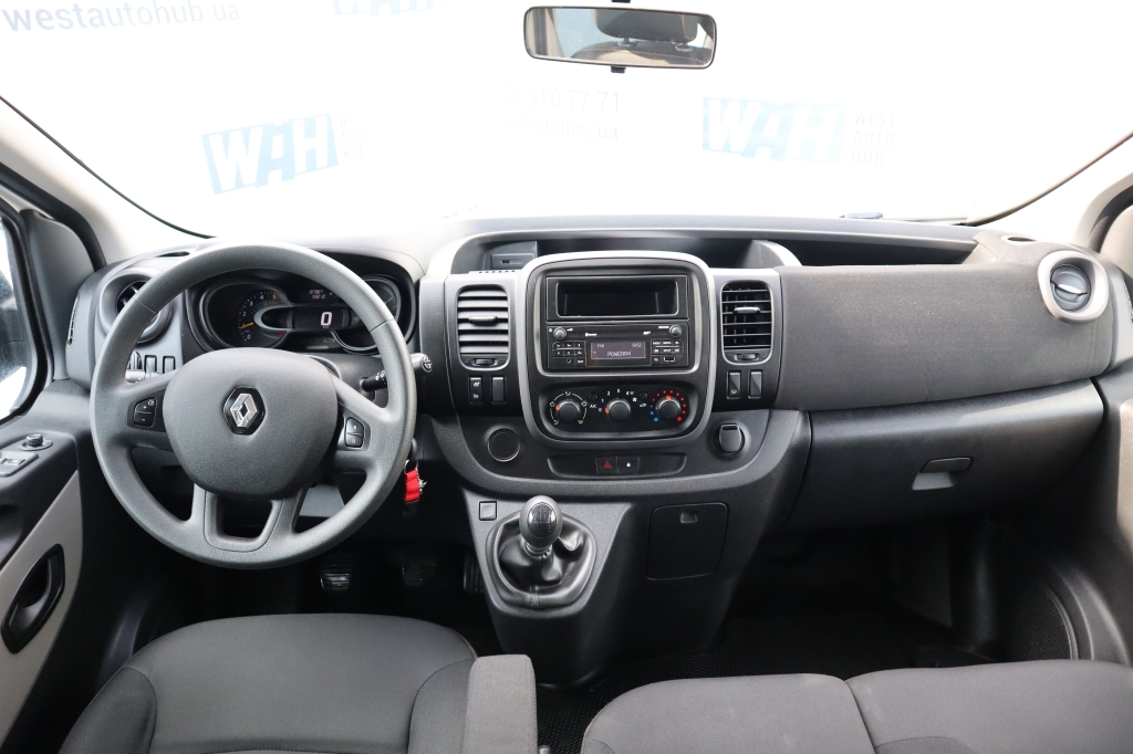 Renault Trafic фото 8