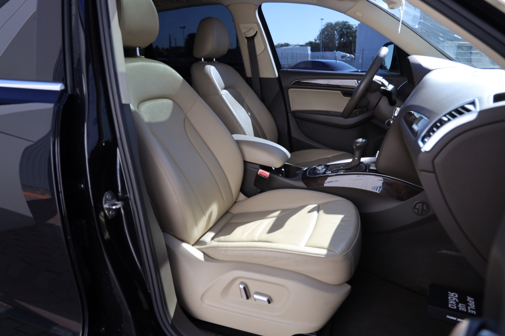 Audi Q5 2012 фото 30