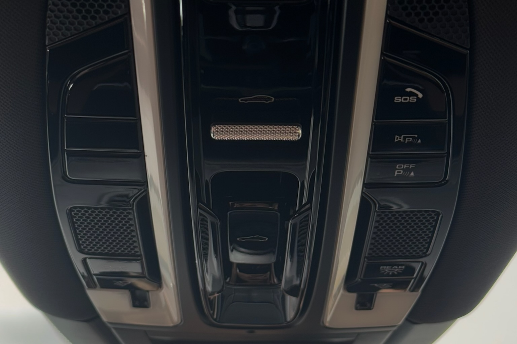 Porsche Cayenne 2019 фото 13