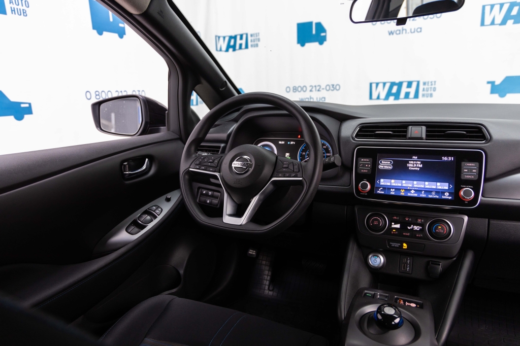 Nissan Leaf 2021 фото 26