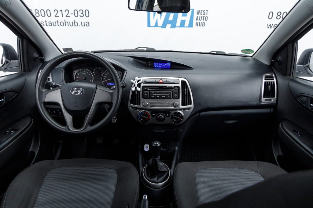 Hyundai i20 photo 7