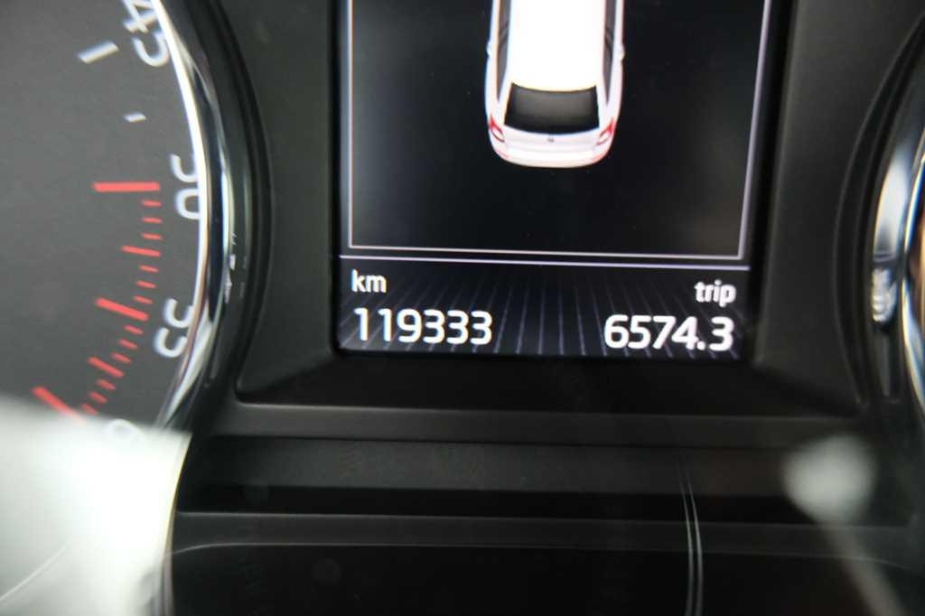 Skoda Octavia Combi 2016 фото 6