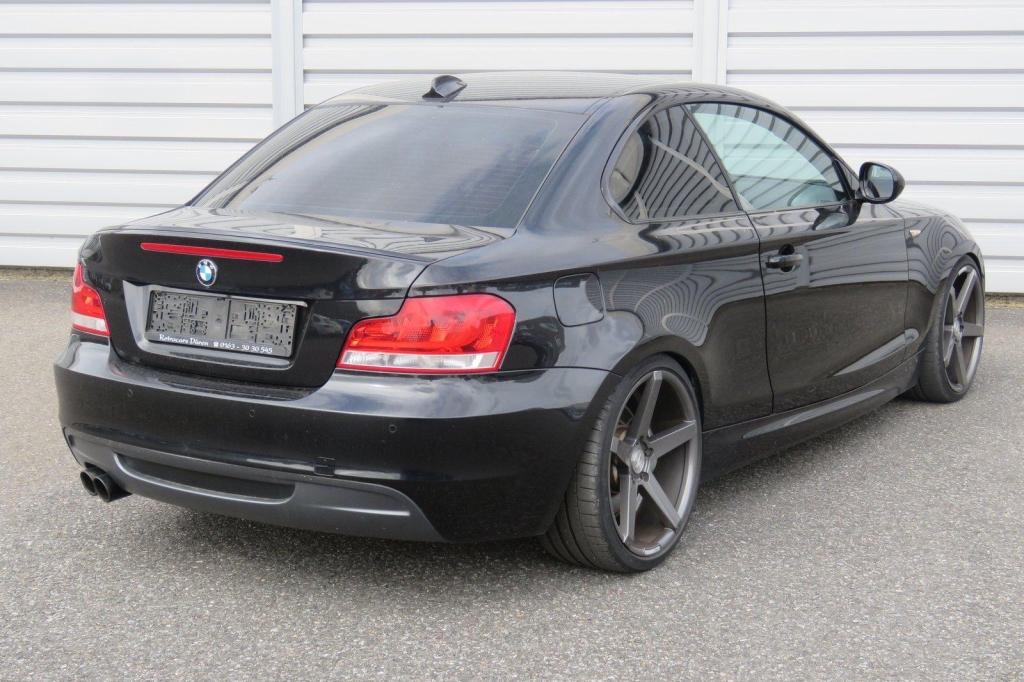 BMW 1er 2012 фото 1