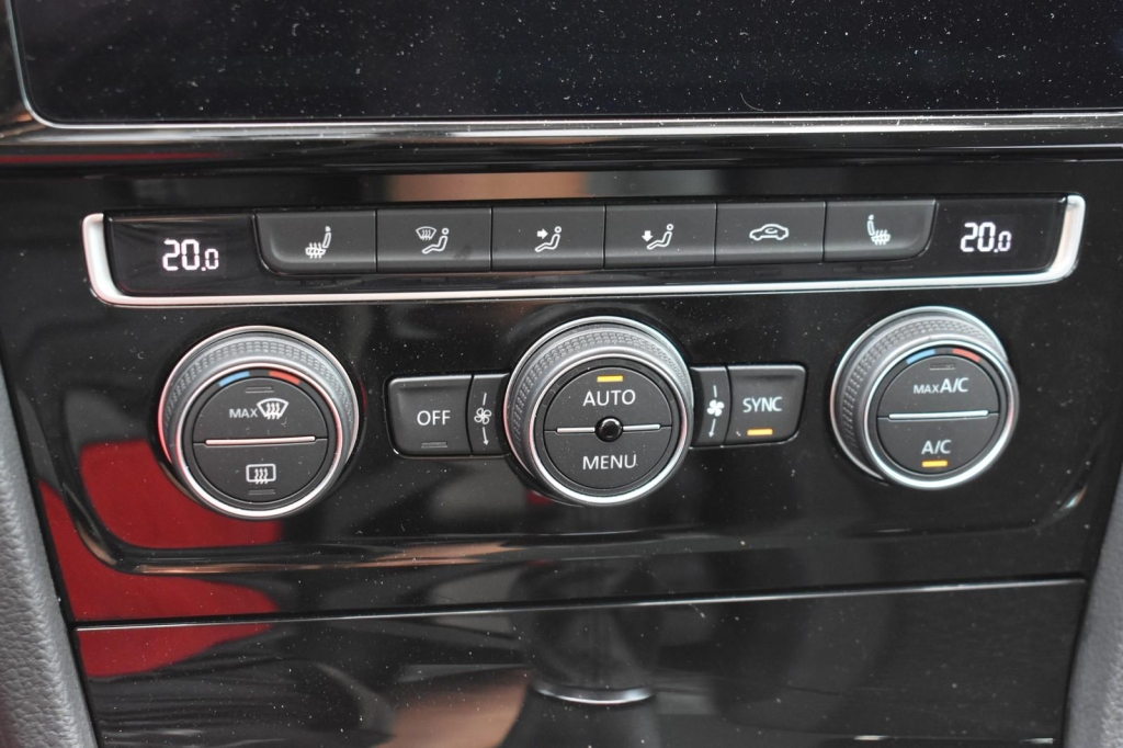 Volkswagen Golf 2018 photo 8