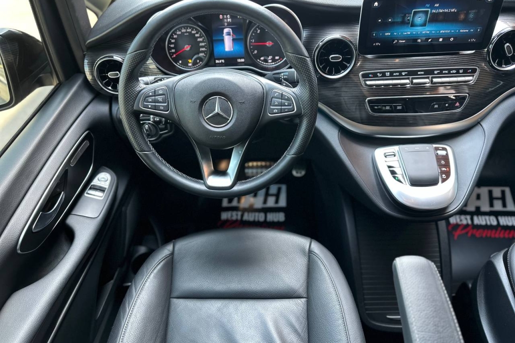 Mercedes-Benz V-Class  220d Long AT 2020 фото 19