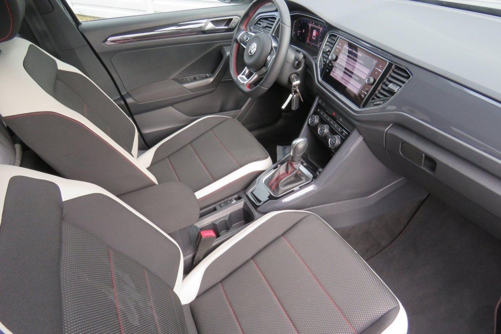 Volkswagen T-Roc 2019 фото 7