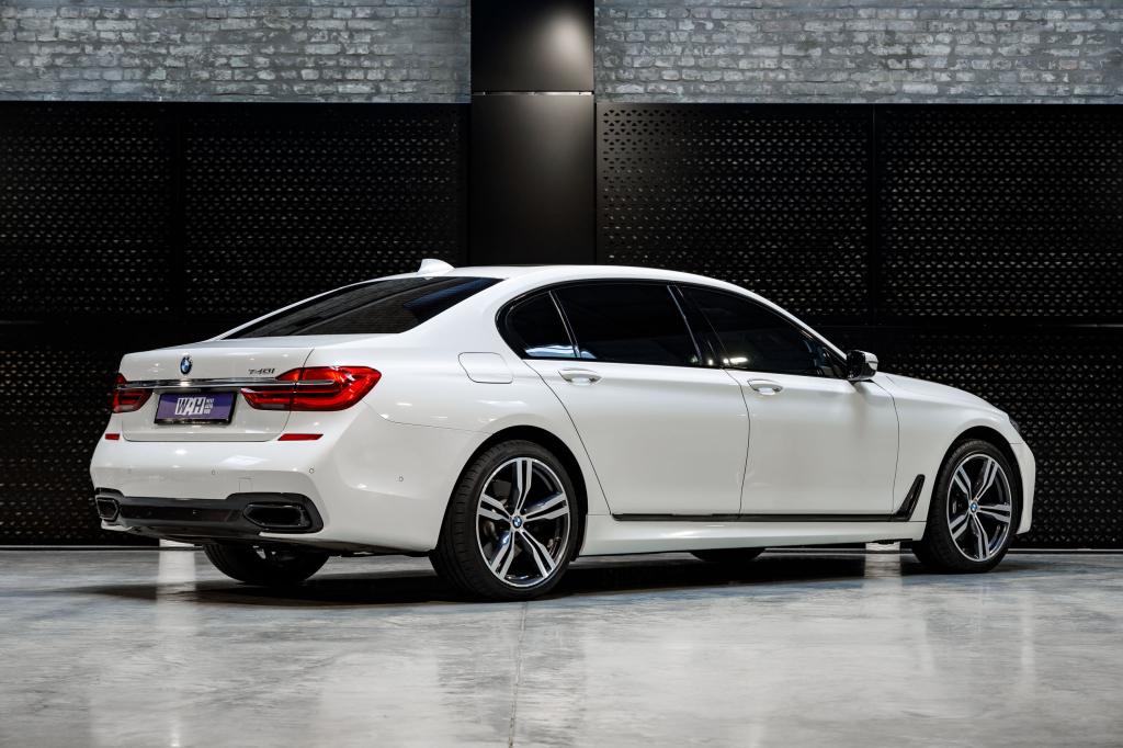 BMW 740 2016 фото 3