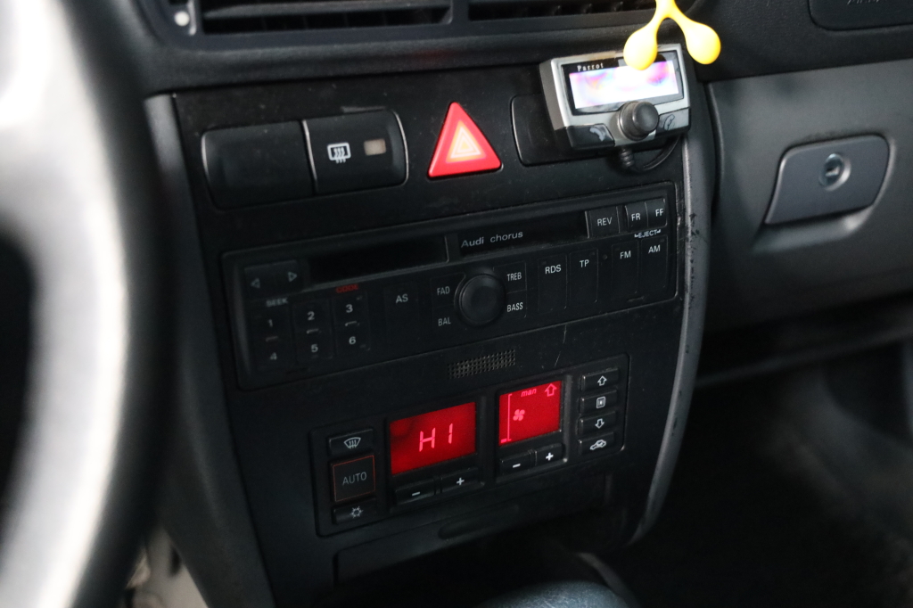 Audi A3 1999 фото 34