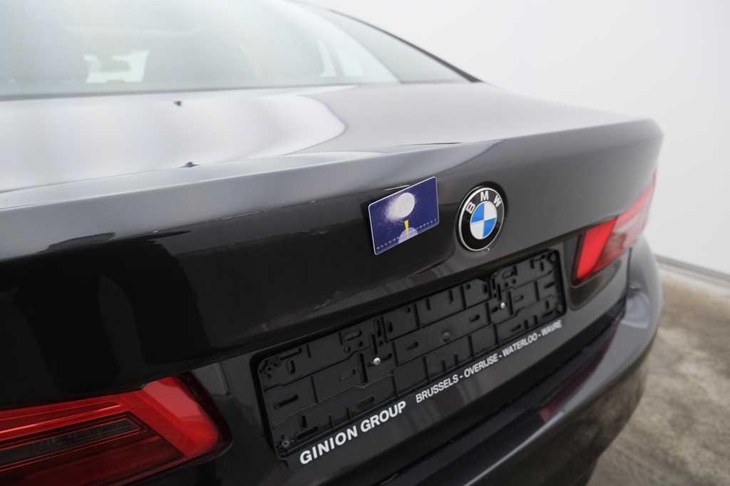 BMW 5 Series 2017 фото 14