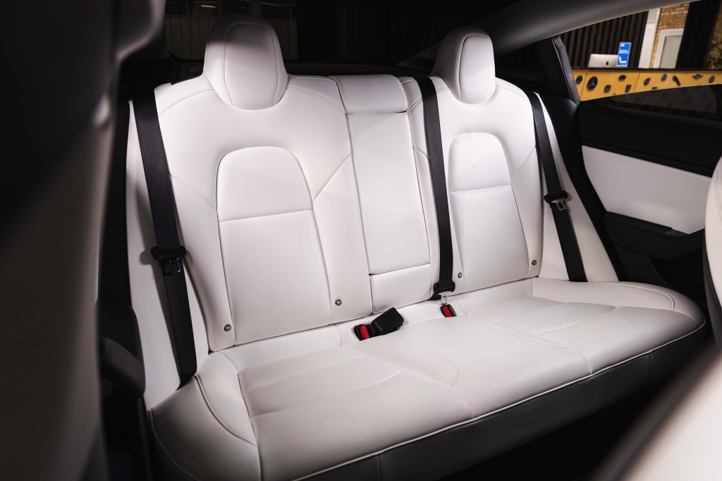 Tesla Model 3 Long Range Performance 2018 photo 31